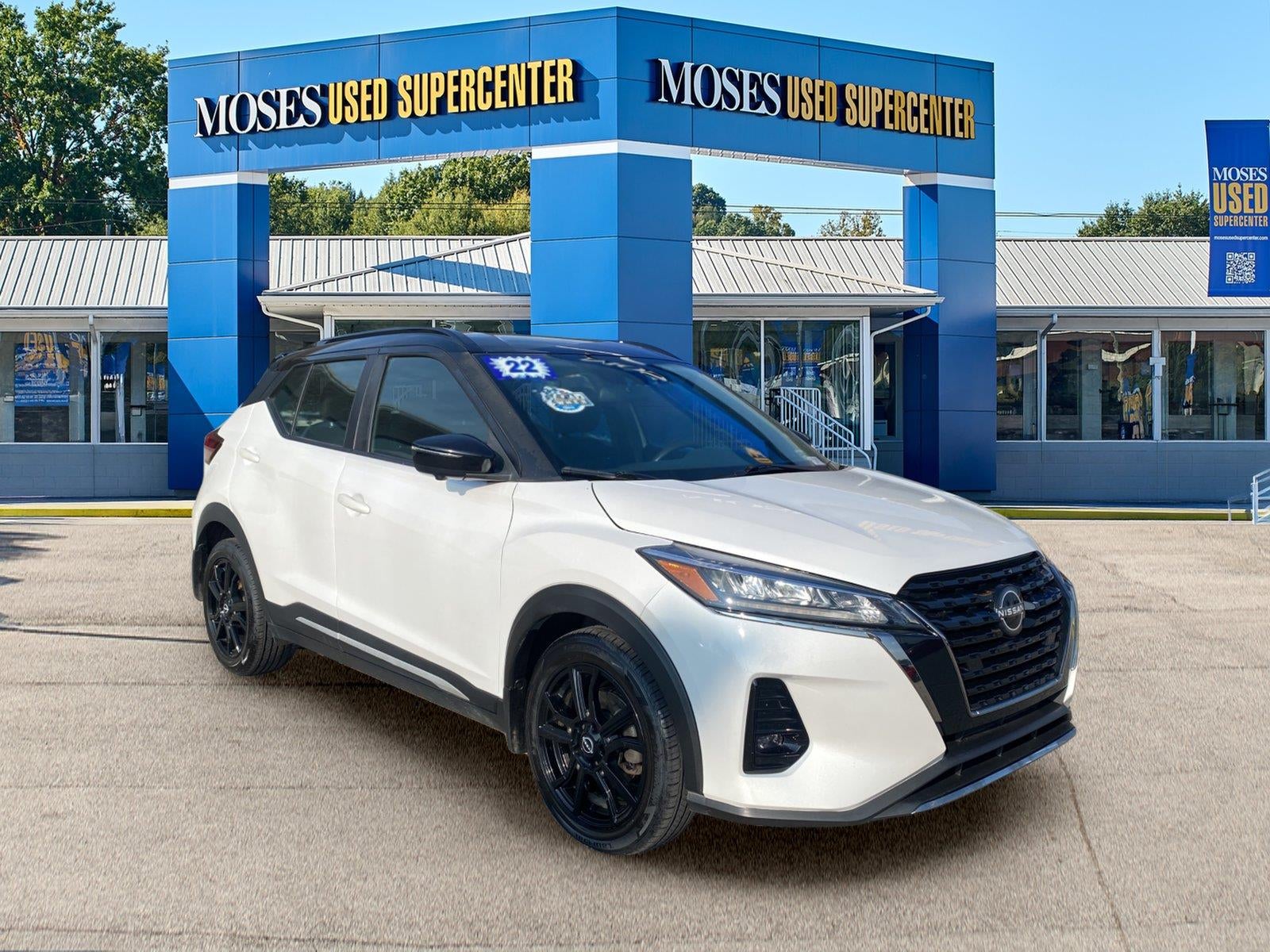 2022 Nissan Kicks SR