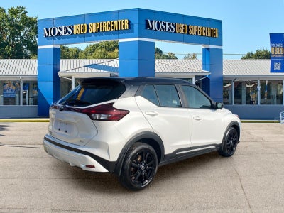 2022 Nissan Kicks SR