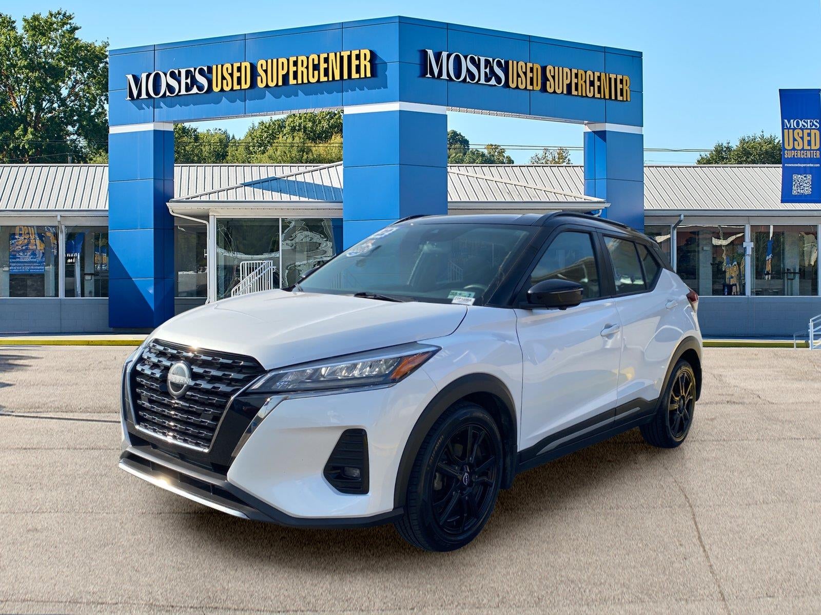 2022 Nissan Kicks SR