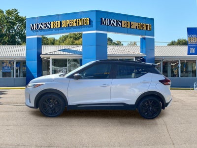 2022 Nissan Kicks SR