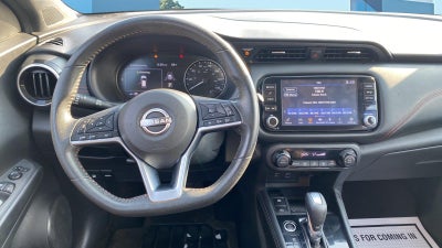 2022 Nissan Kicks SR