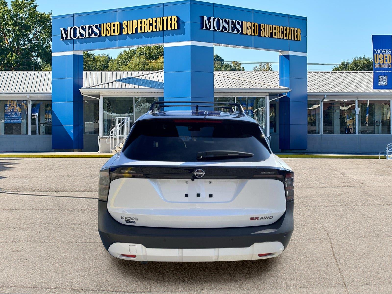 2025 Nissan Kicks SR