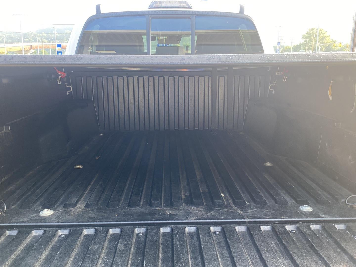 2022 Toyota Tacoma SR V6