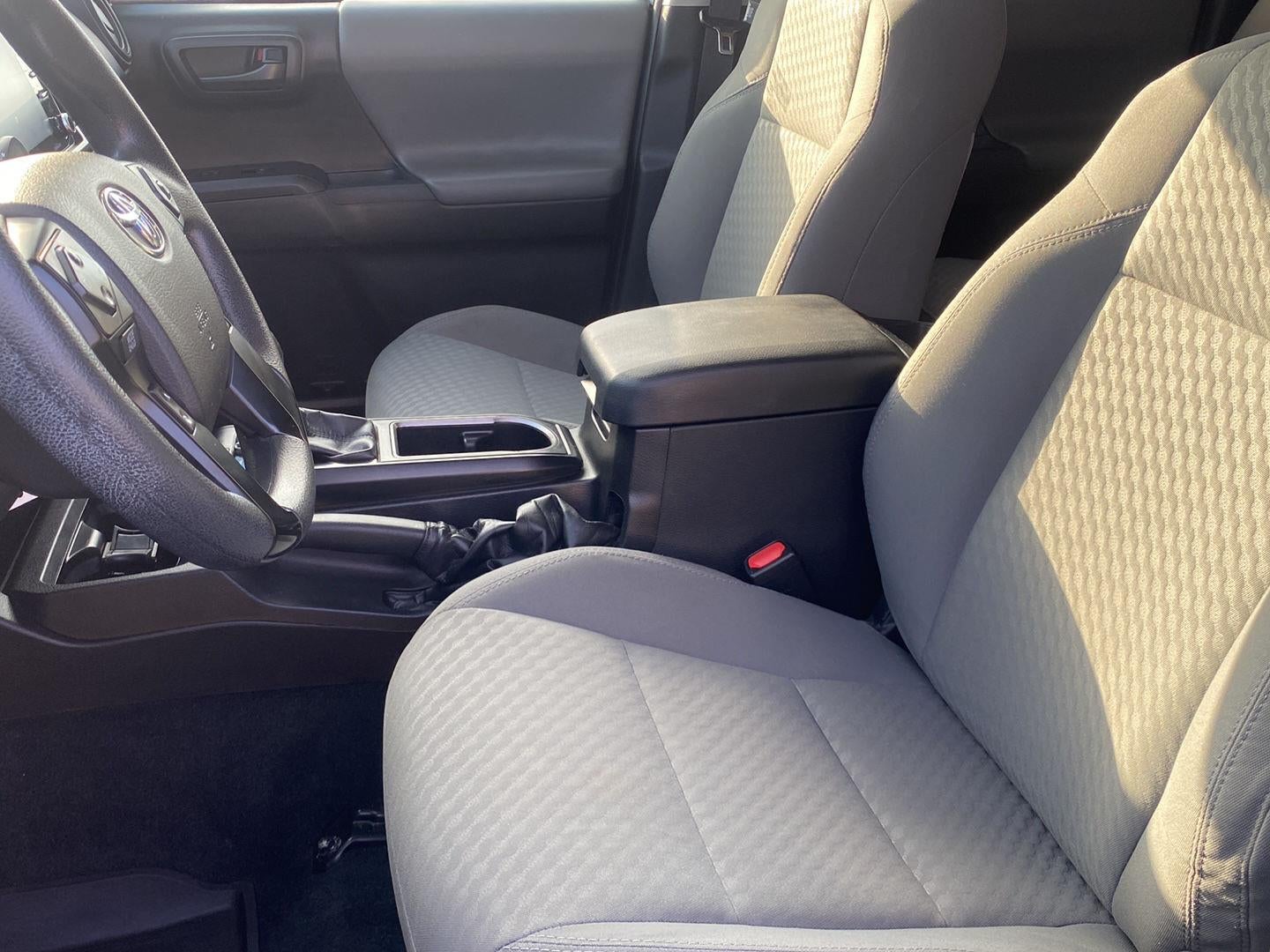 2022 Toyota Tacoma SR V6