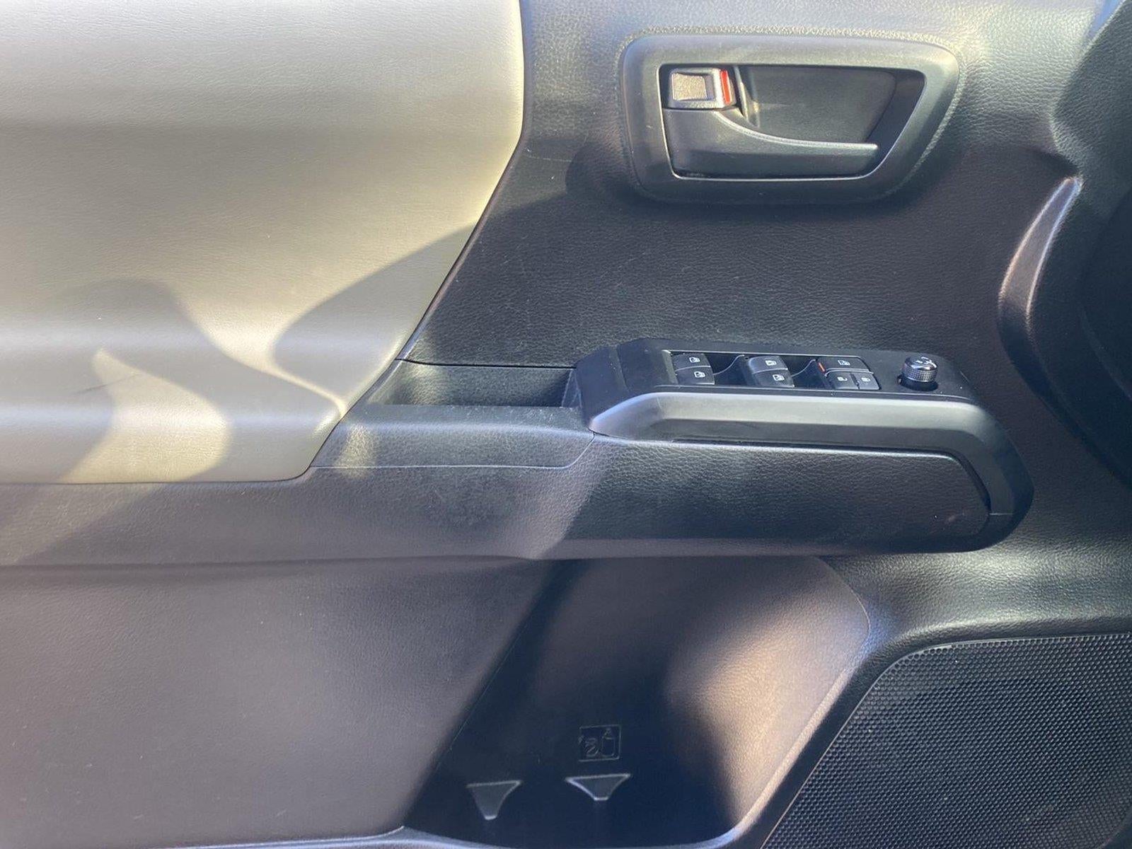 2022 Toyota Tacoma SR V6