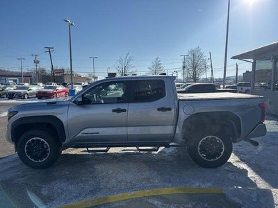 2025 Toyota Tacoma TRD Off-Road HV