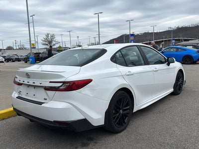 2025 Toyota Camry SE