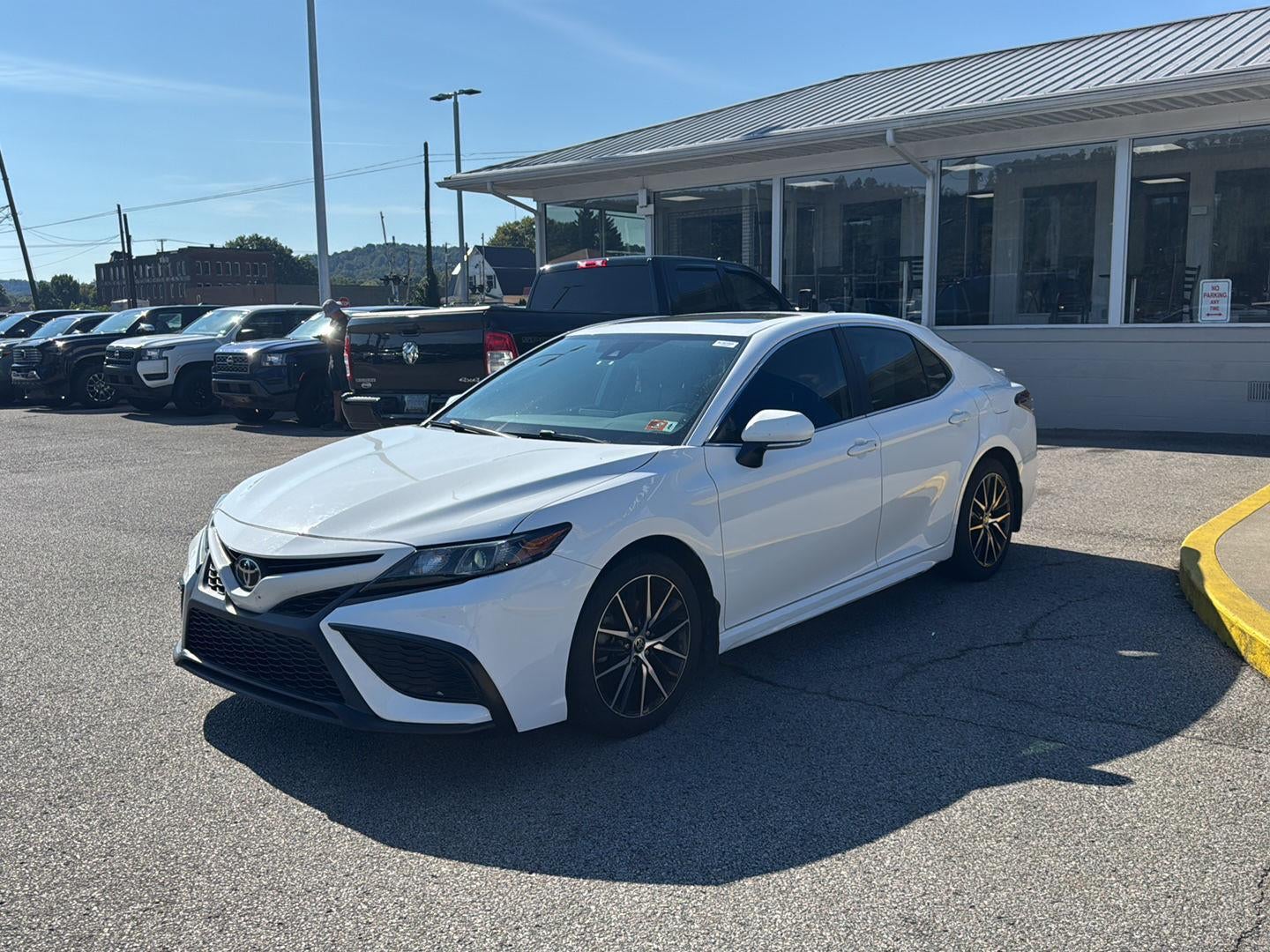 2021 Toyota Camry SE