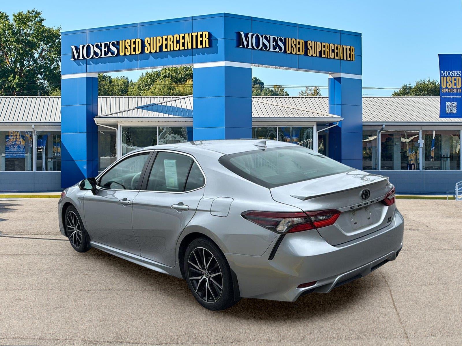 2023 Toyota Camry SE