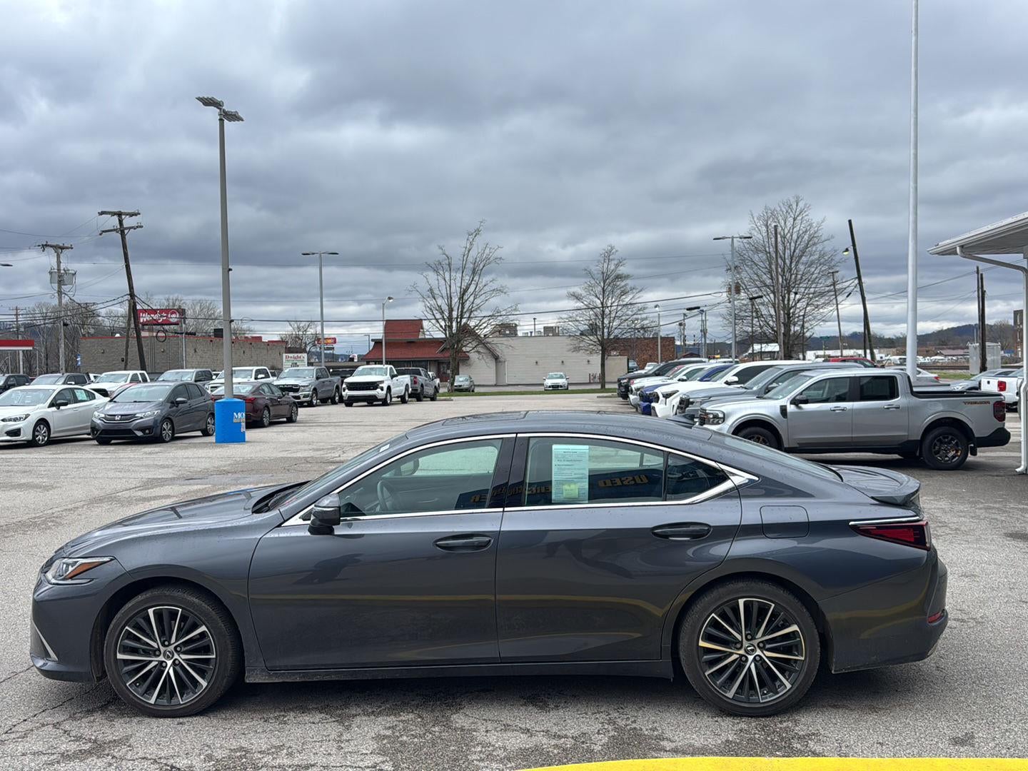 2025 Lexus ES 350 Base