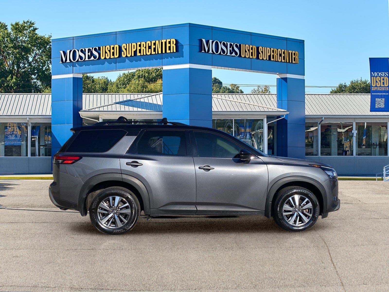 2024 Nissan Pathfinder SL