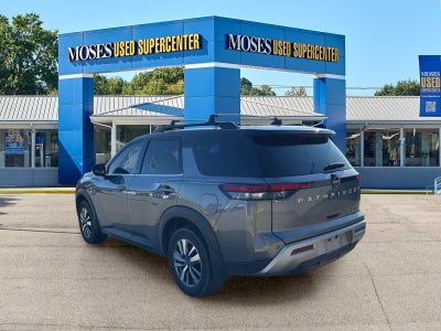 2024 Nissan Pathfinder SL