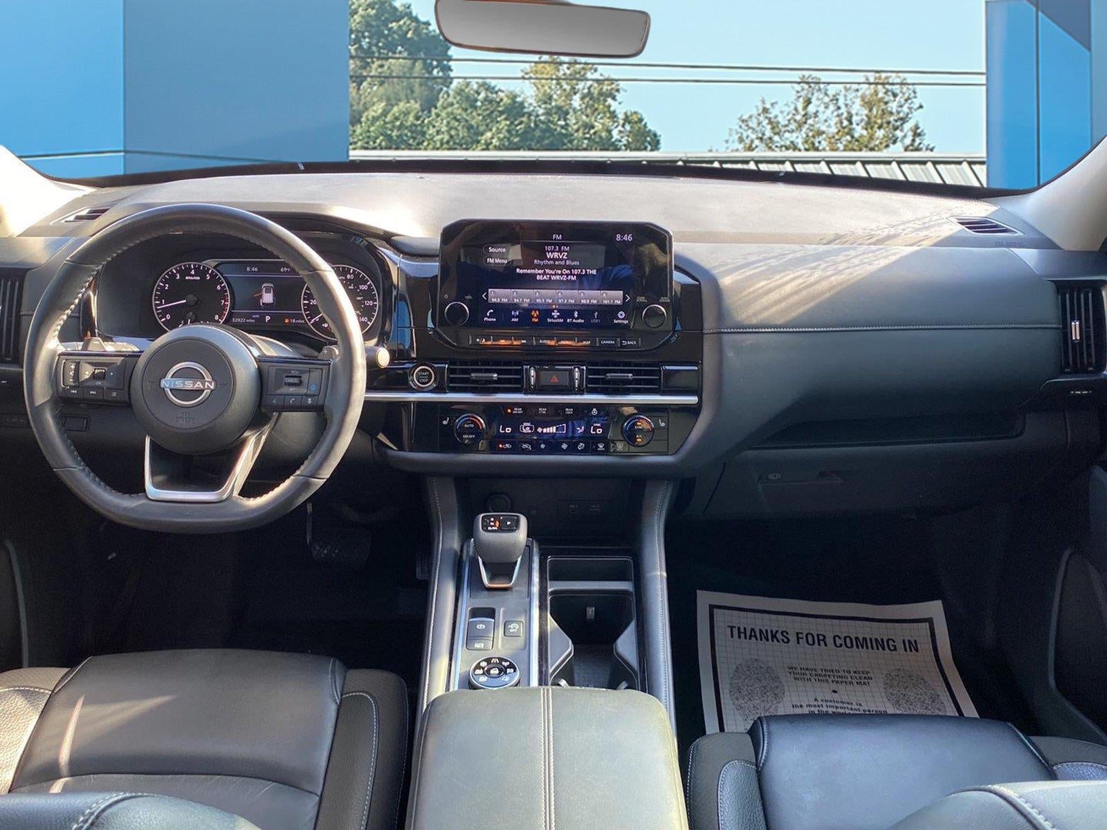 2024 Nissan Pathfinder SL