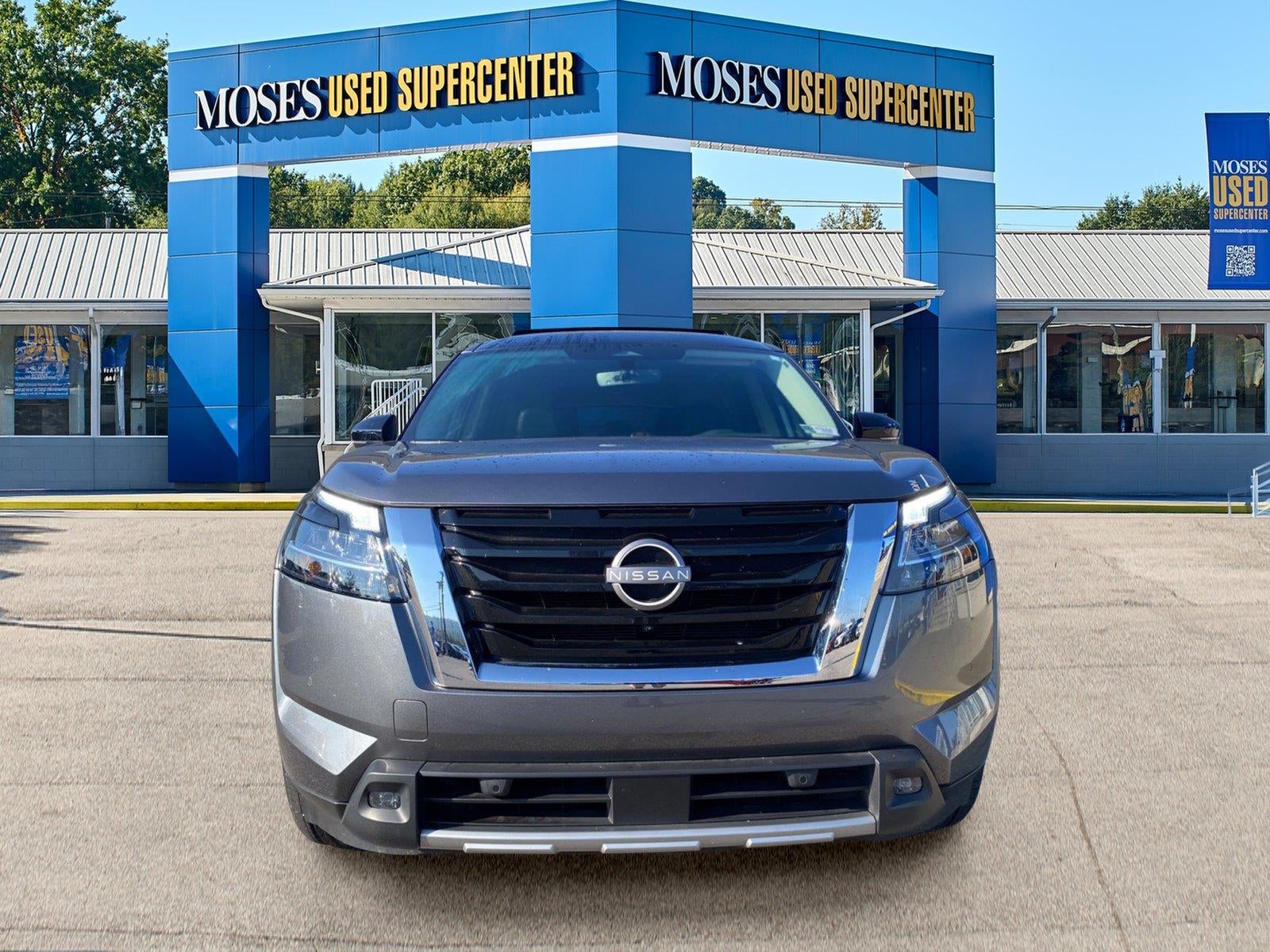 2024 Nissan Pathfinder SL