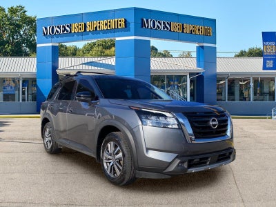 2024 Nissan Pathfinder SL