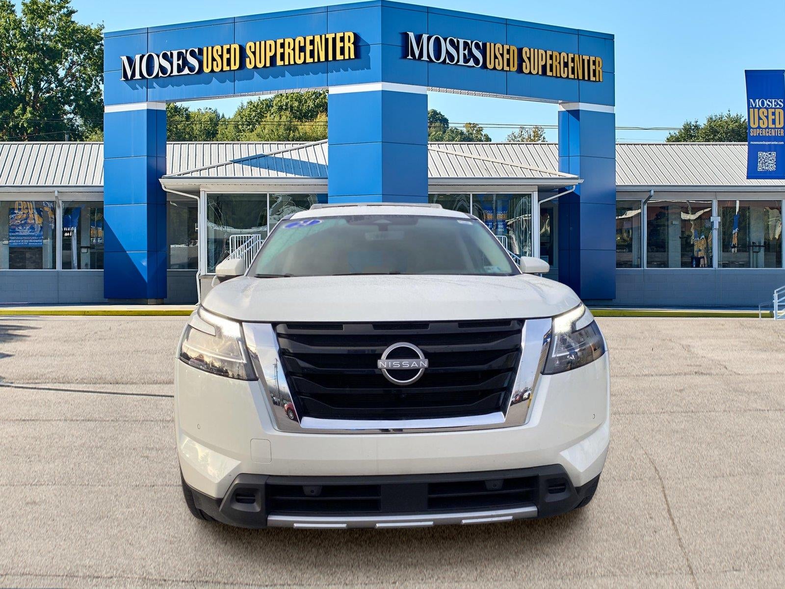 2024 Nissan Pathfinder SL