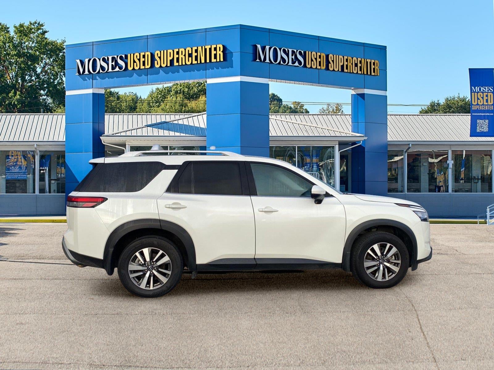 2024 Nissan Pathfinder SL