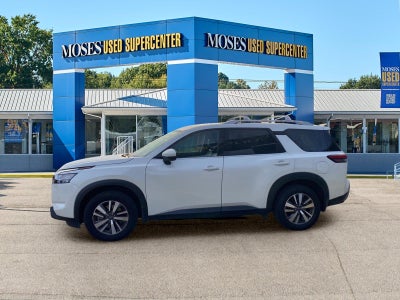 2024 Nissan Pathfinder SL