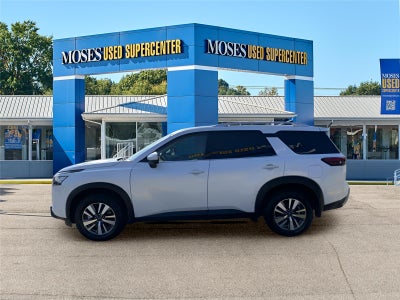 2025 Nissan Pathfinder SL