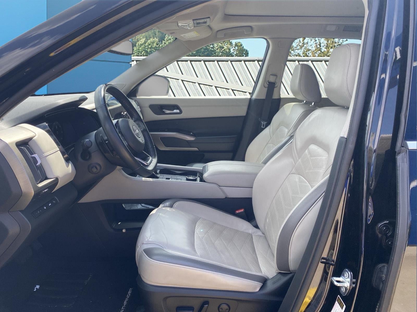 2022 Nissan Pathfinder Platinum