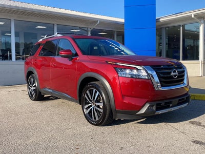 2023 Nissan Pathfinder Platinum