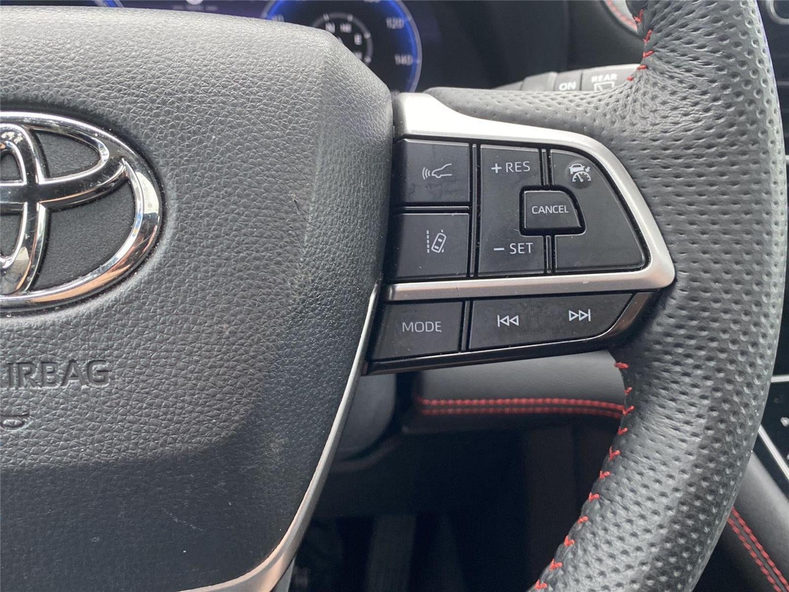2025 Toyota Sienna XSE 7-Passenger