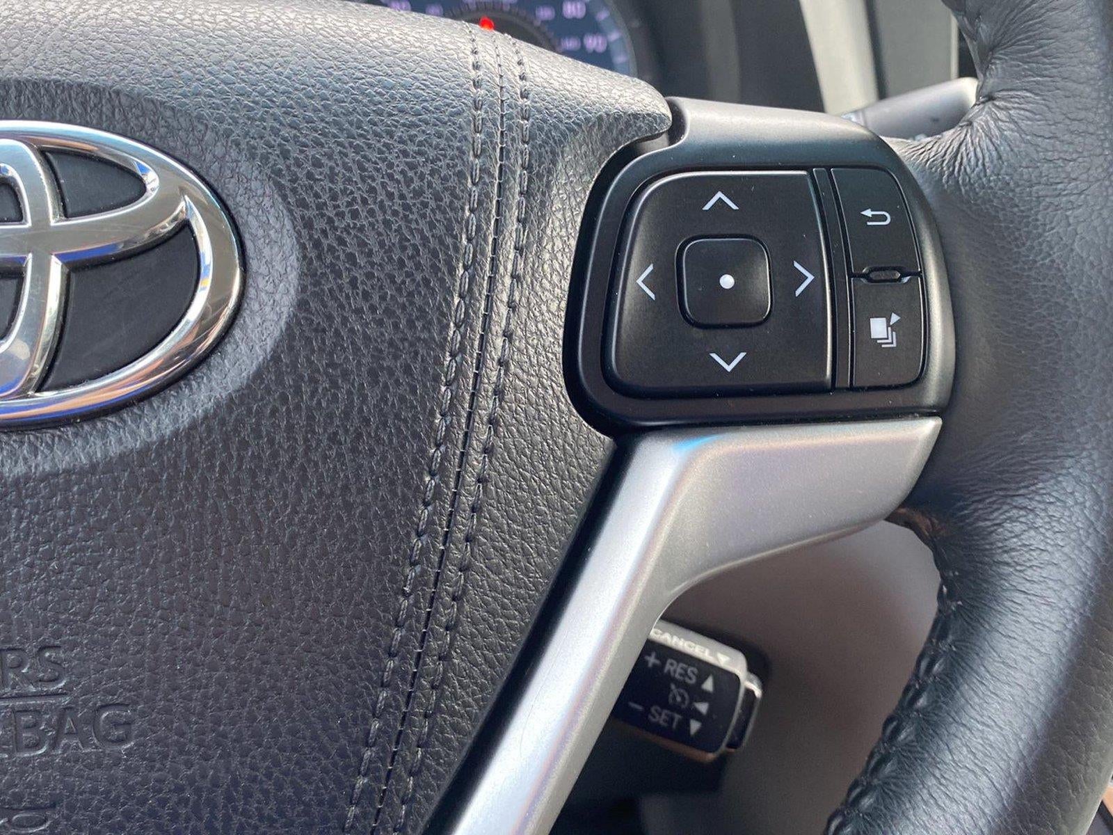 2017 Toyota Sienna XLE Premium 7-Passenger