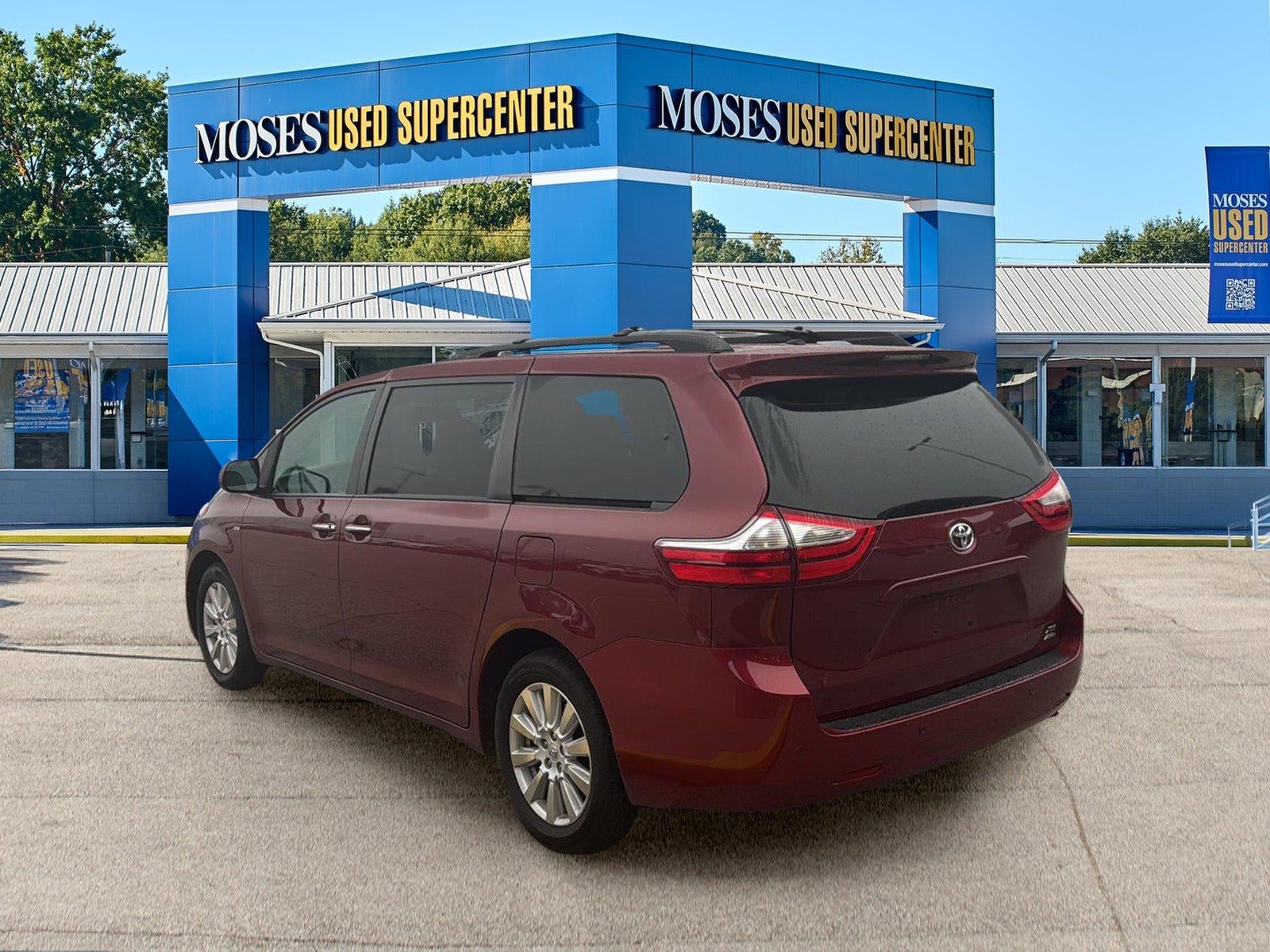 2017 Toyota Sienna XLE Premium 7-Passenger