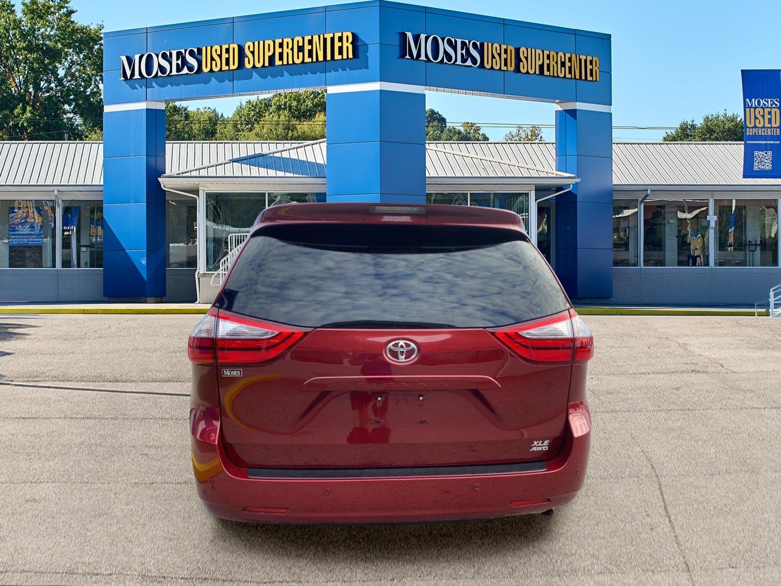 2017 Toyota Sienna XLE Premium 7-Passenger