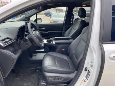 2025 Toyota Sienna Platinum 7-Passenger