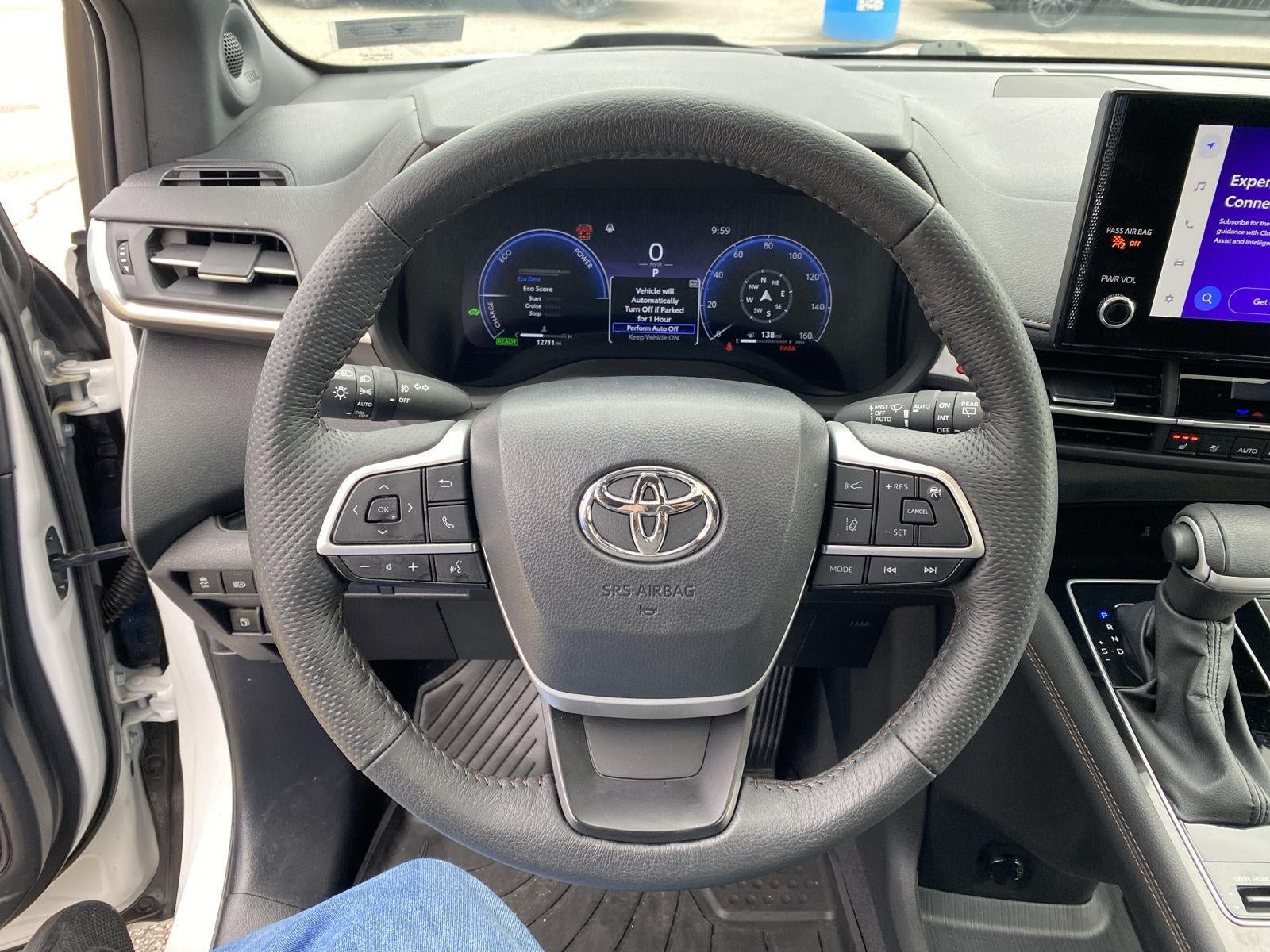 2025 Toyota Sienna Platinum 7-Passenger