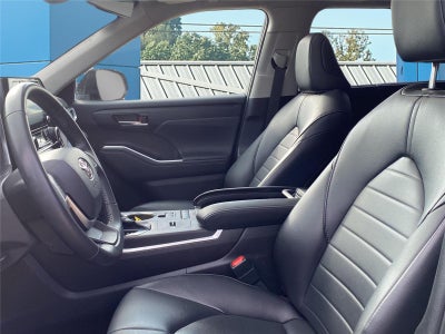 2022 Toyota Highlander Hybrid XLE