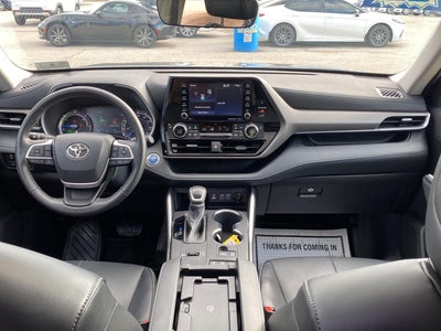 2022 Toyota Highlander Hybrid XLE