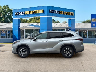 2019 Toyota HIGHLANDER Base