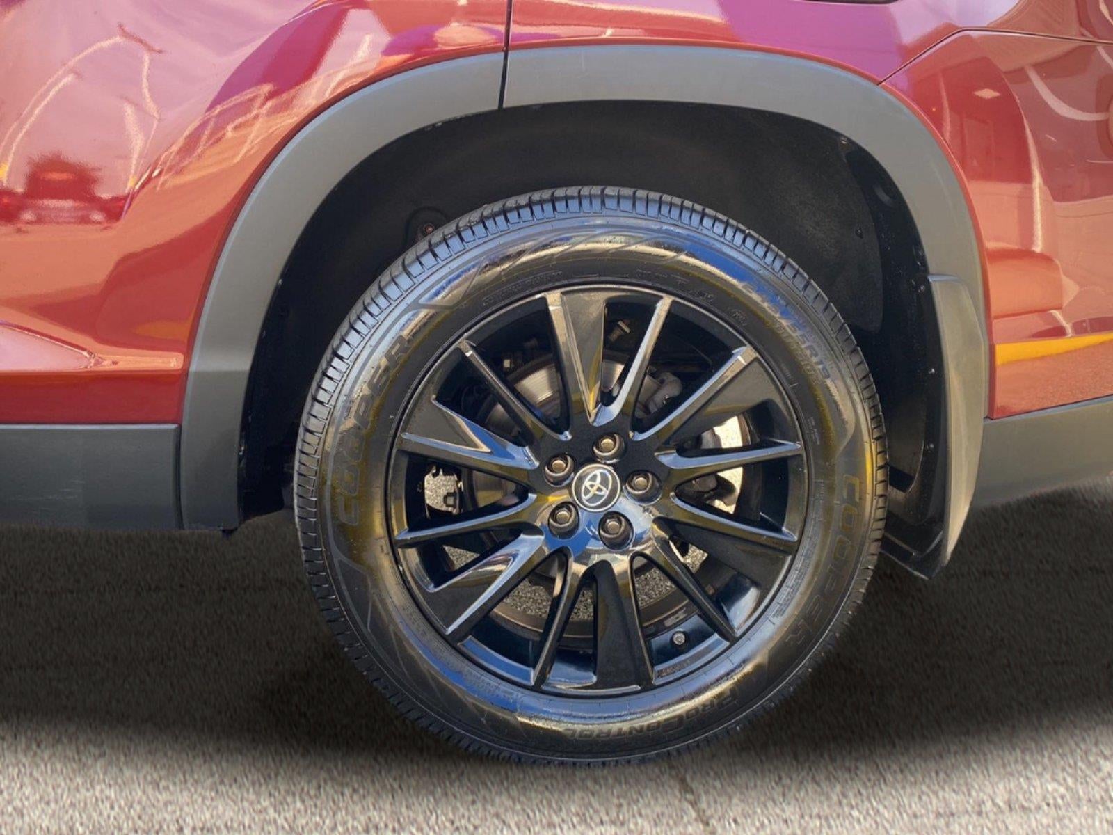 2019 Toyota Highlander Base