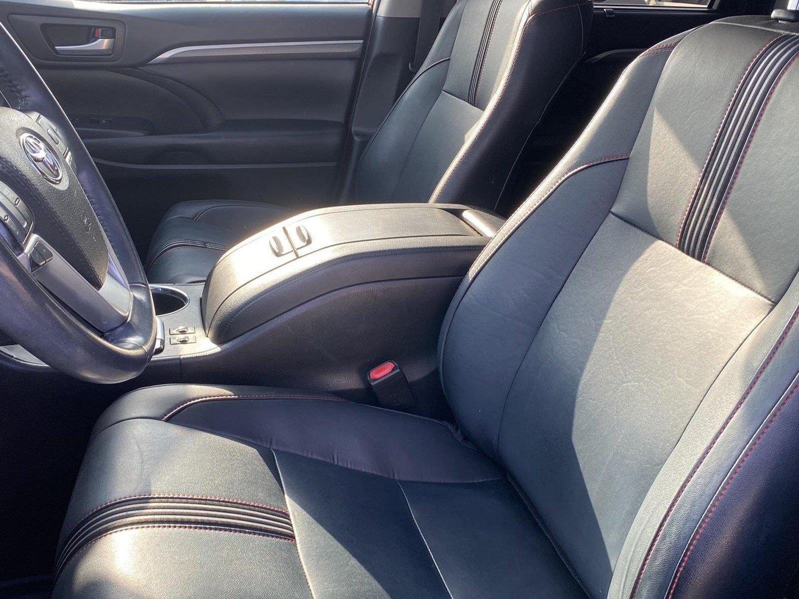 2019 Toyota Highlander Base