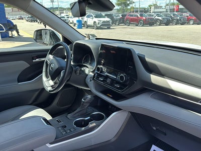 2023 Toyota Highlander XLE