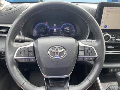 2023 Toyota HIGHLANDER SUV