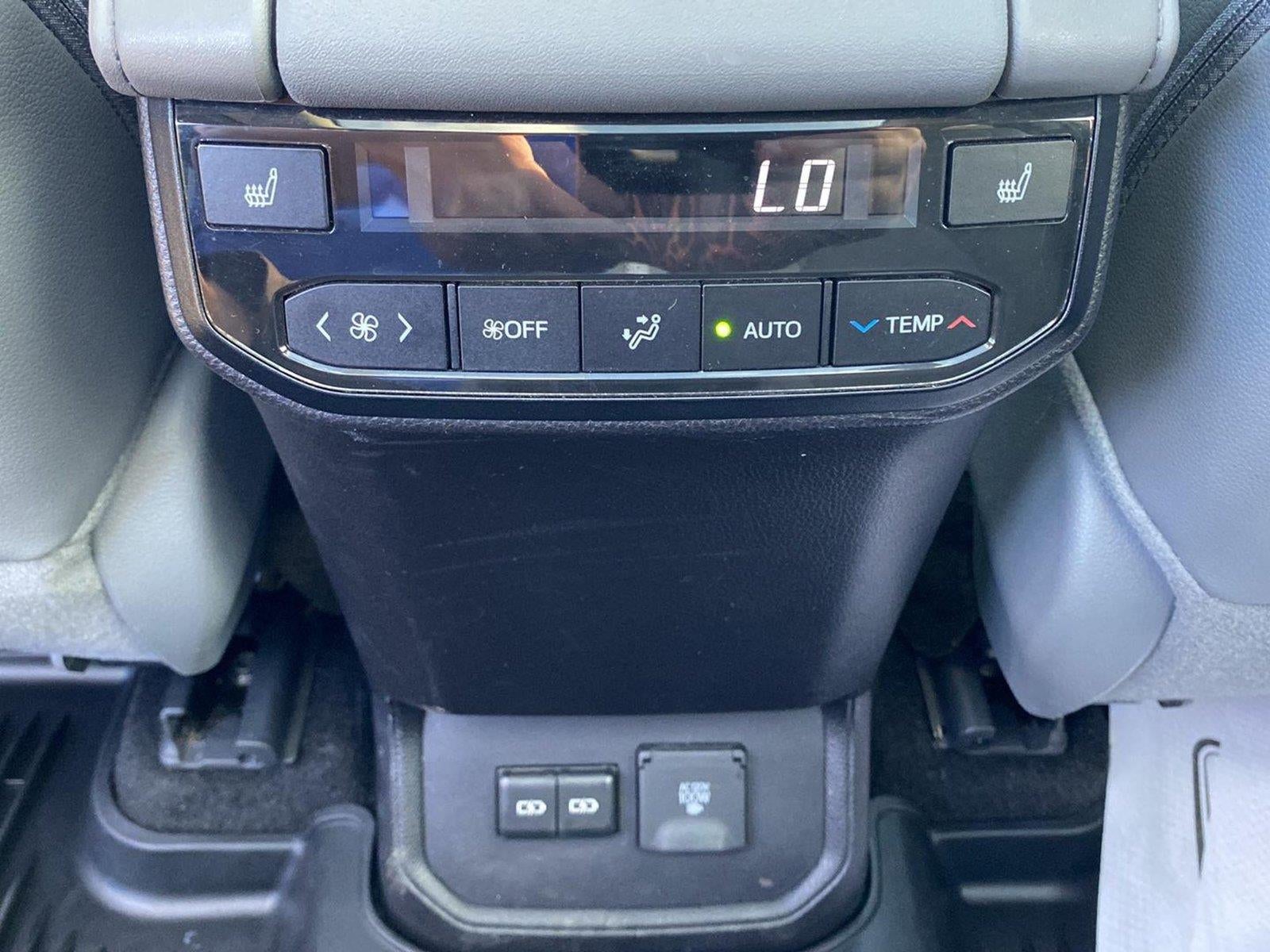 2024 Toyota Highlander Platinum