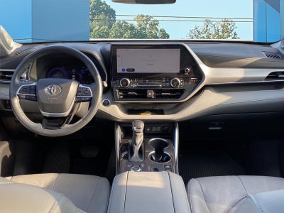 2024 Toyota Highlander Platinum