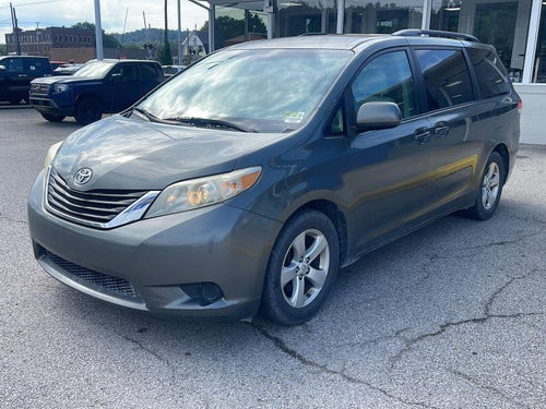2011 Toyota Sienna LE