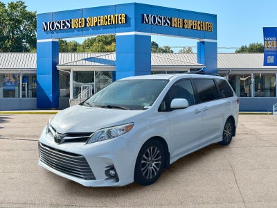 2019 Toyota Sienna XLE Auto Access Seat