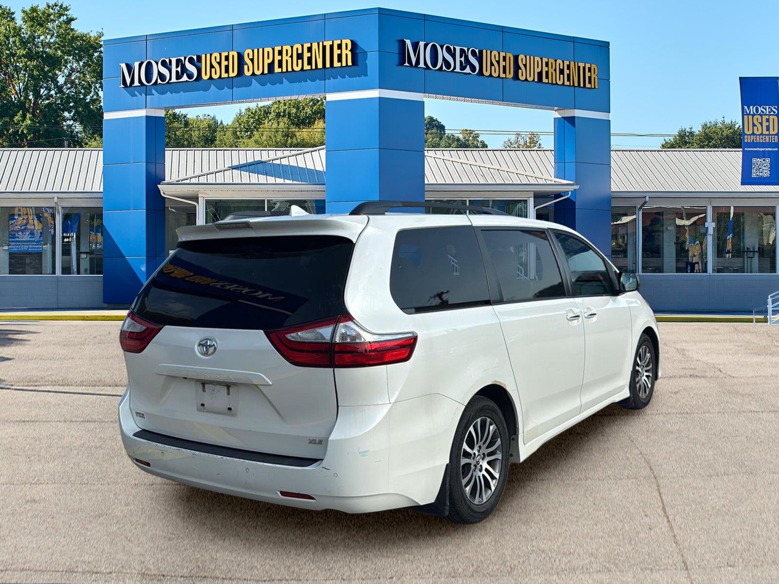 2019 Toyota Sienna XLE Auto Access Seat