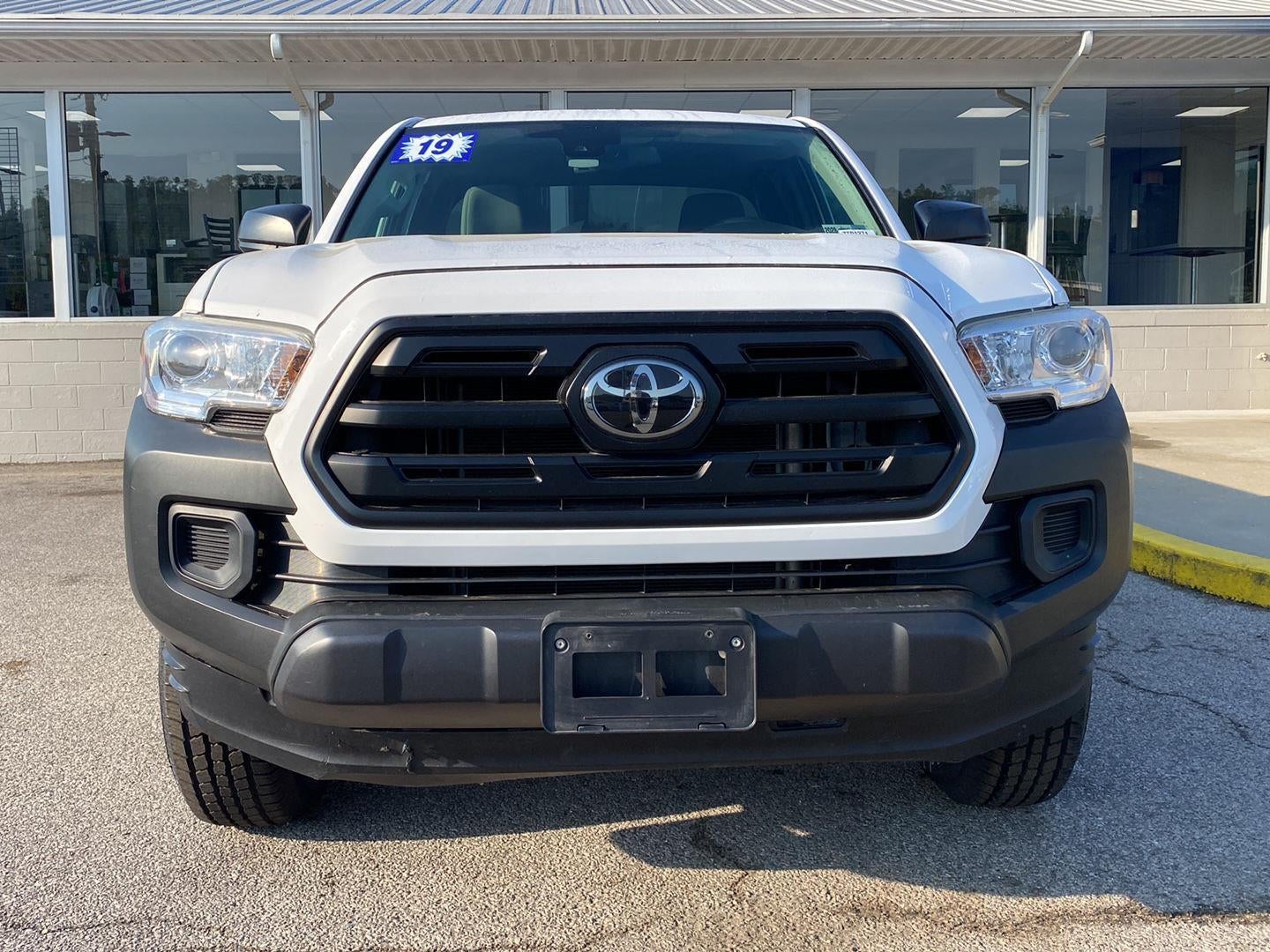 2019 Toyota Tacoma SR