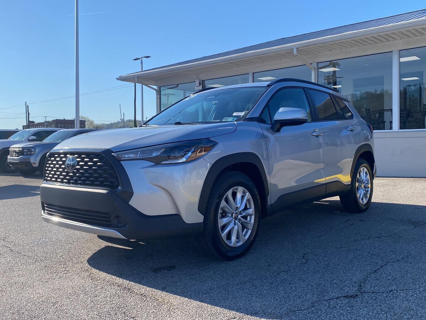 2024 Toyota Corolla Cross LE