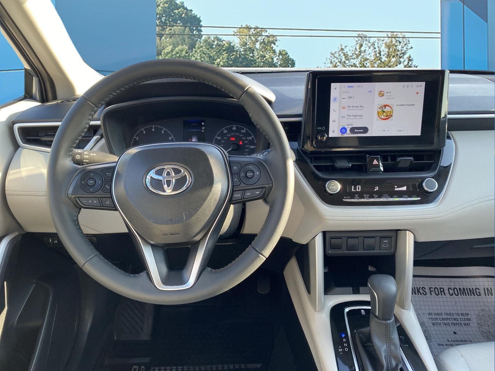 2025 Toyota Corolla Cross LE