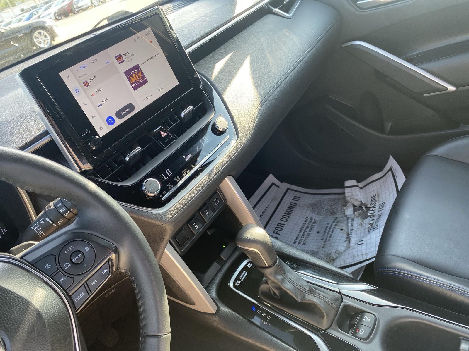 2025 Toyota Corolla Cross Hybrid XSE