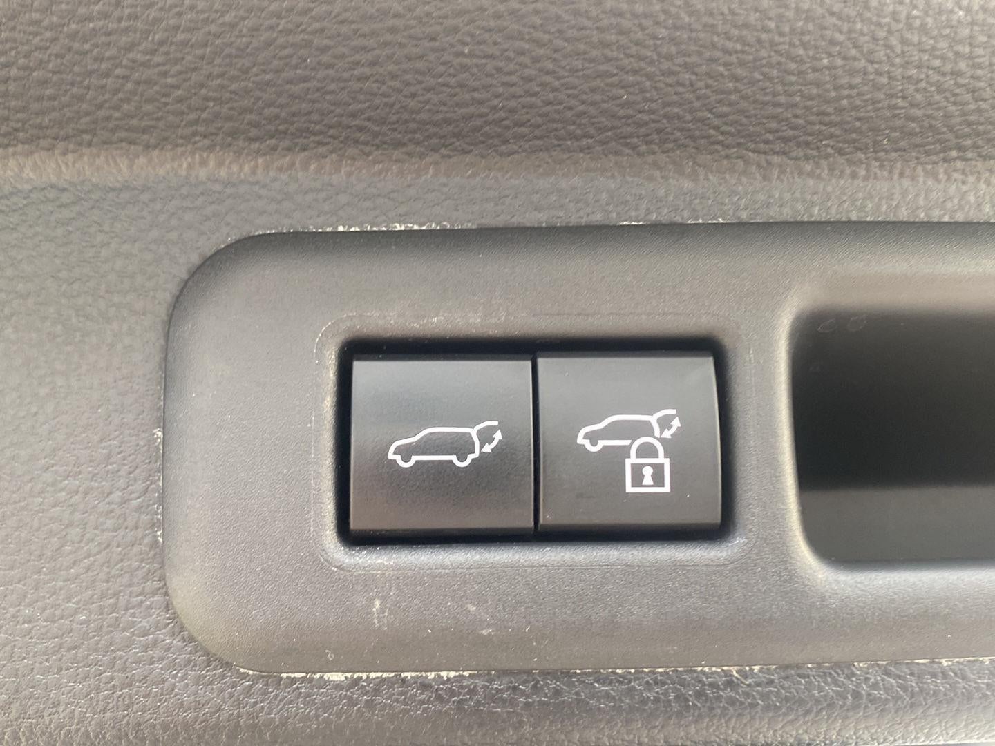 2023 Toyota Sequoia Platinum