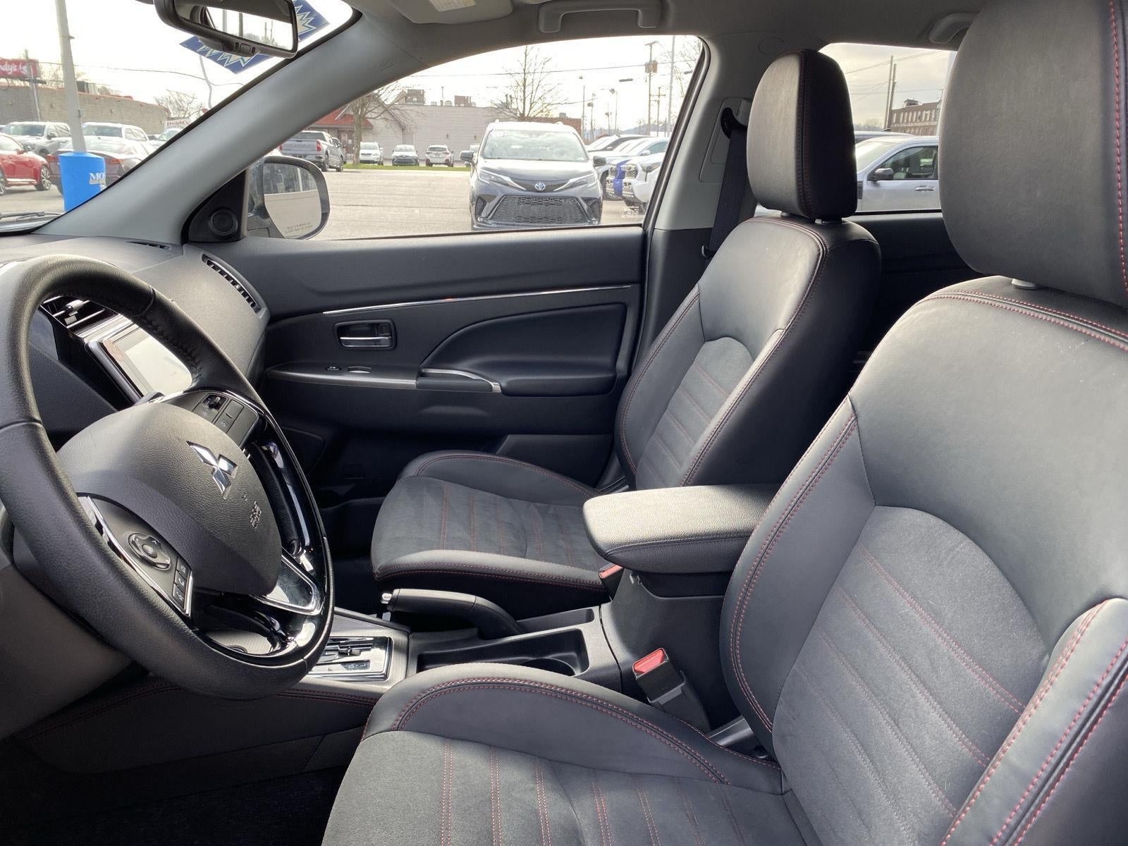 2025 Mitsubishi Outlander Sport SE