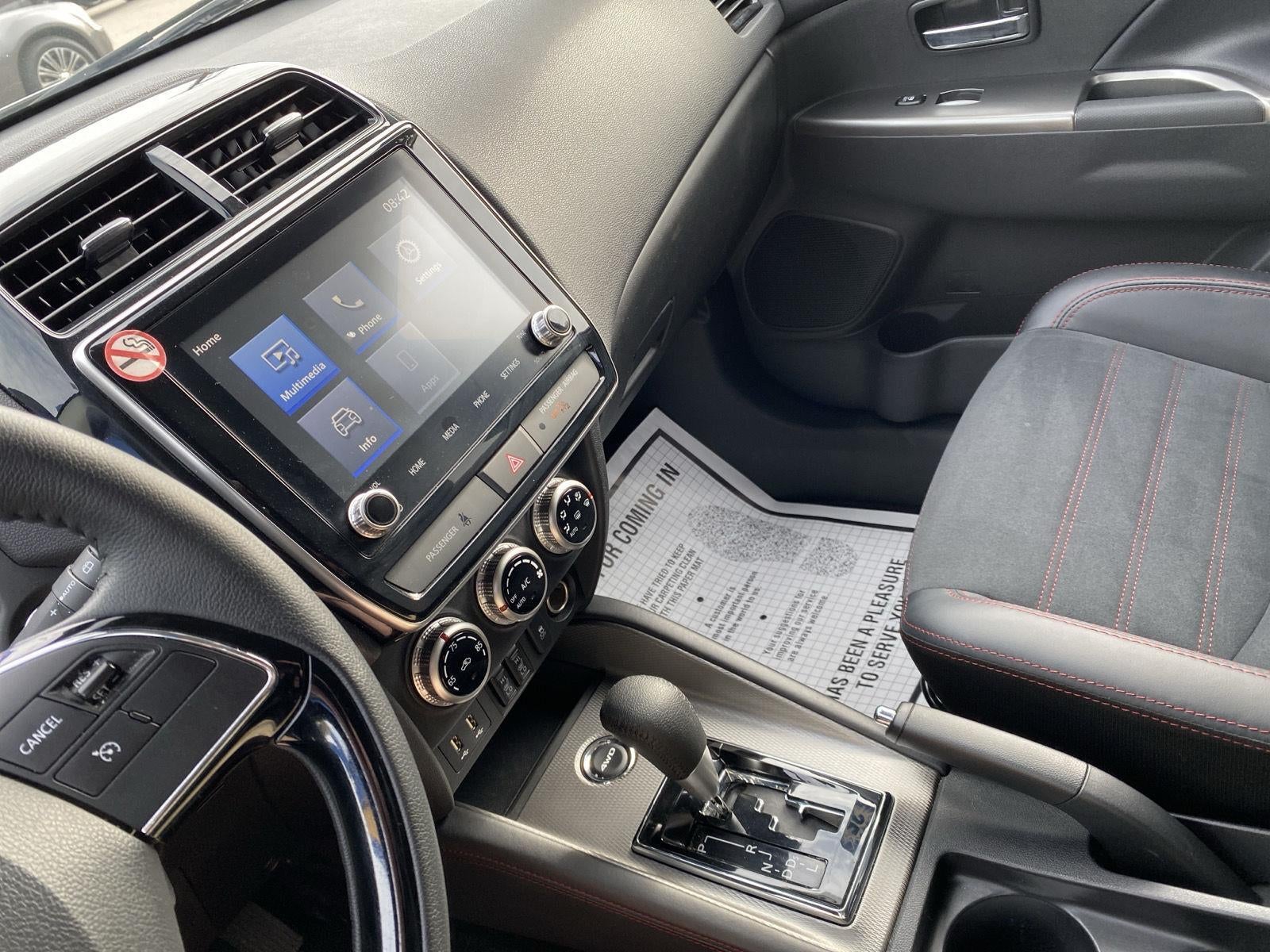 2025 Mitsubishi Outlander Sport SE